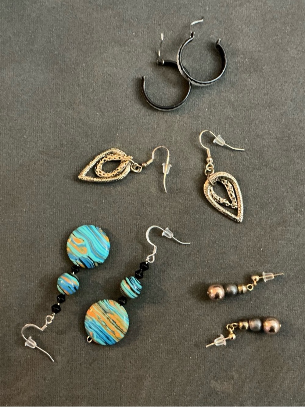 7 Seven Pierced Earrings Women Lot Dangle Hoops Green Peach Gold Multi See Pics